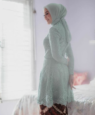 Gambar model hijab kebaya modern terbaru