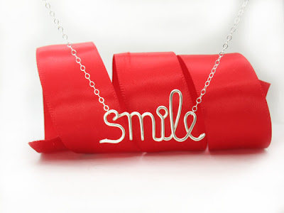 Necklace in argentium sterling silver wire "smile"