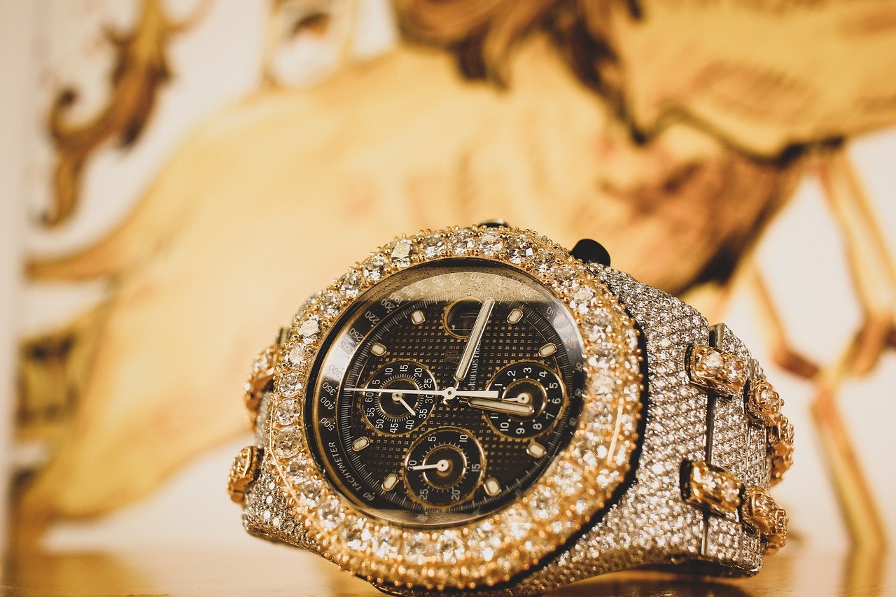 5 EXPENSIVE WATCHES.