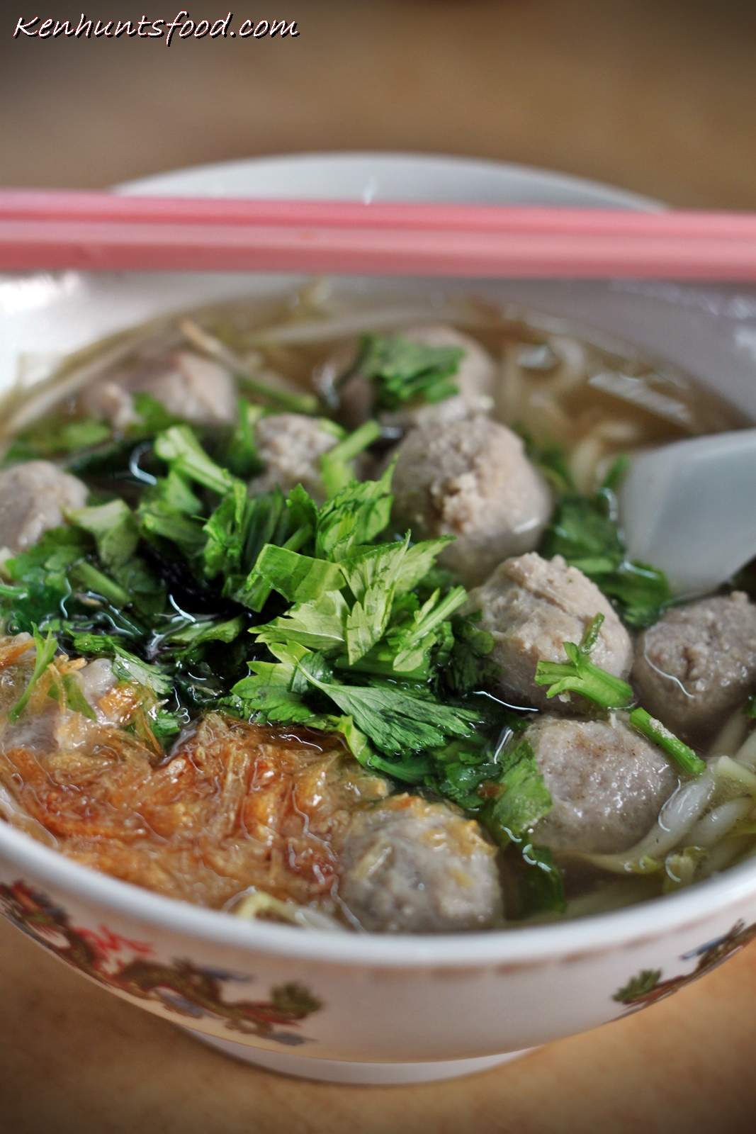 KEN HUNTS FOOD Beef Koay Teow Soup Batu Lanchang, Penang.
