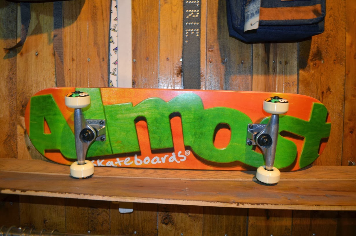 JUAL SKATEBOARD ALMOST FULLSET 700RB MURAH toko Online menjual