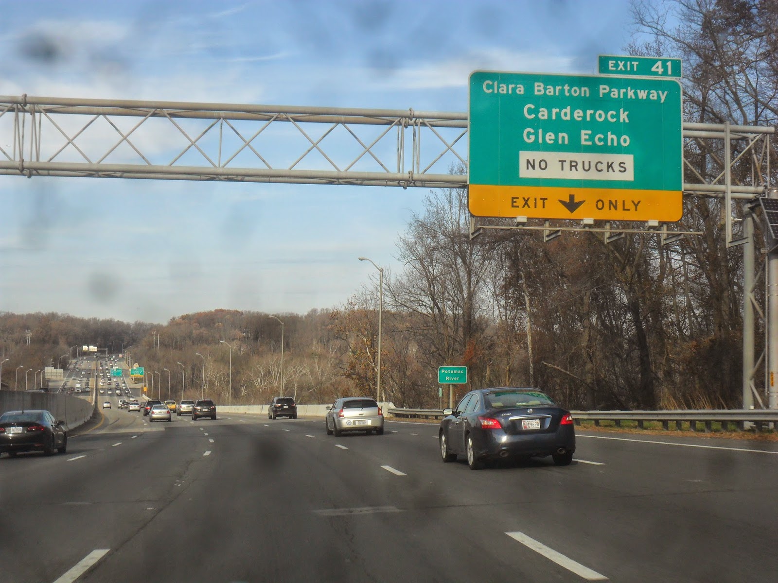 Luke's Signs I495/Capital Beltway & Clara Barton Pkwy. Maryland