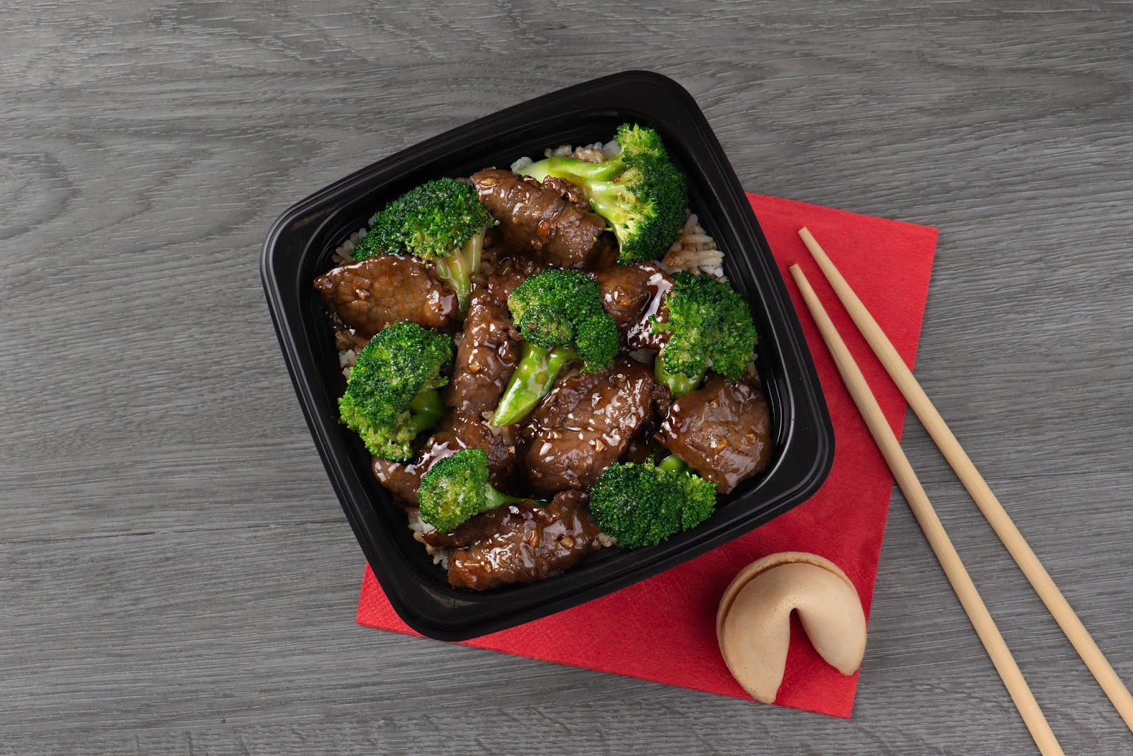 The classic favorite Broccoli Beef made of tender beef and fresh broccoli i...