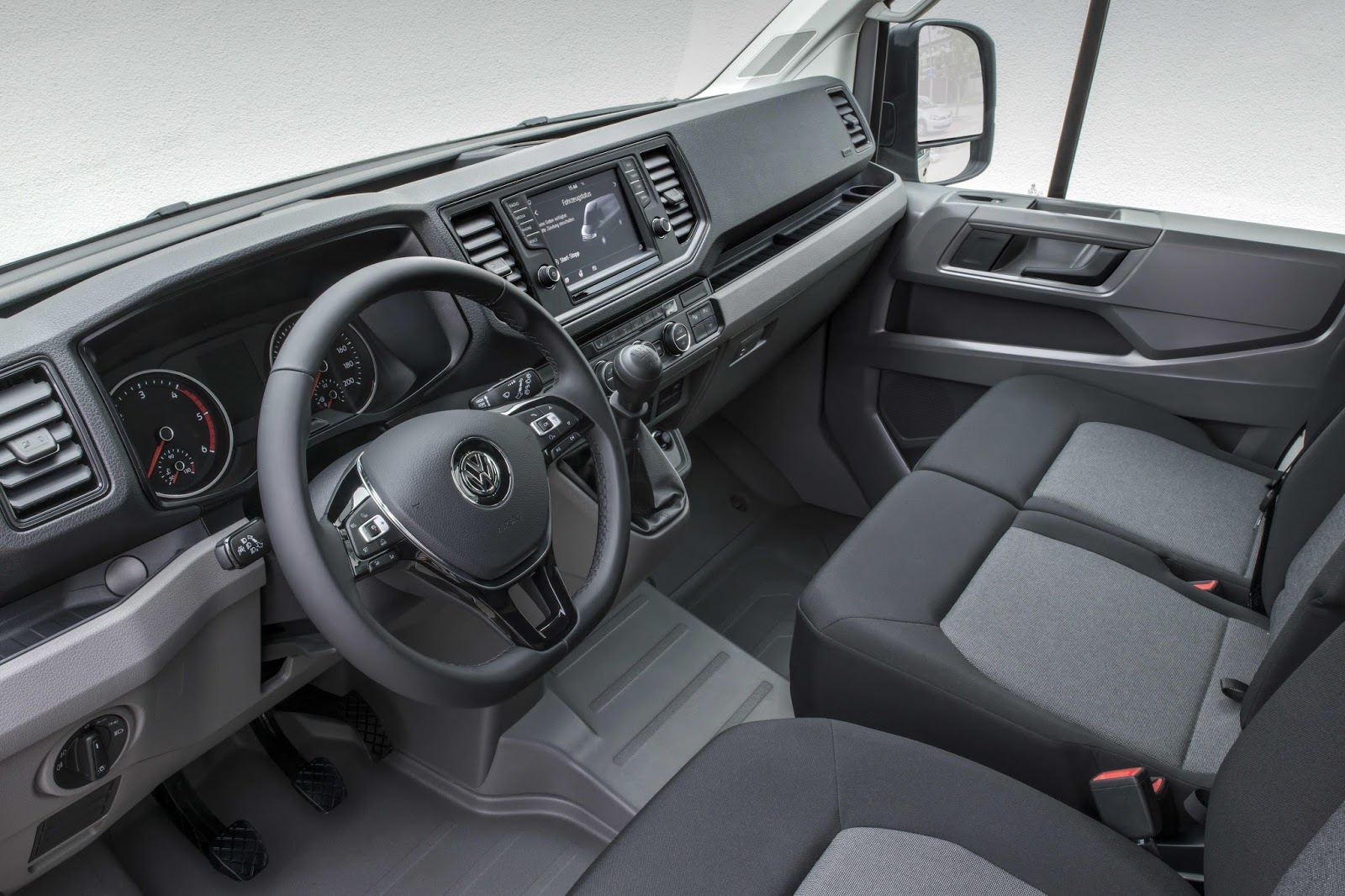 РќРѕРІС‹Р№ Volkswagen Crafter 2017