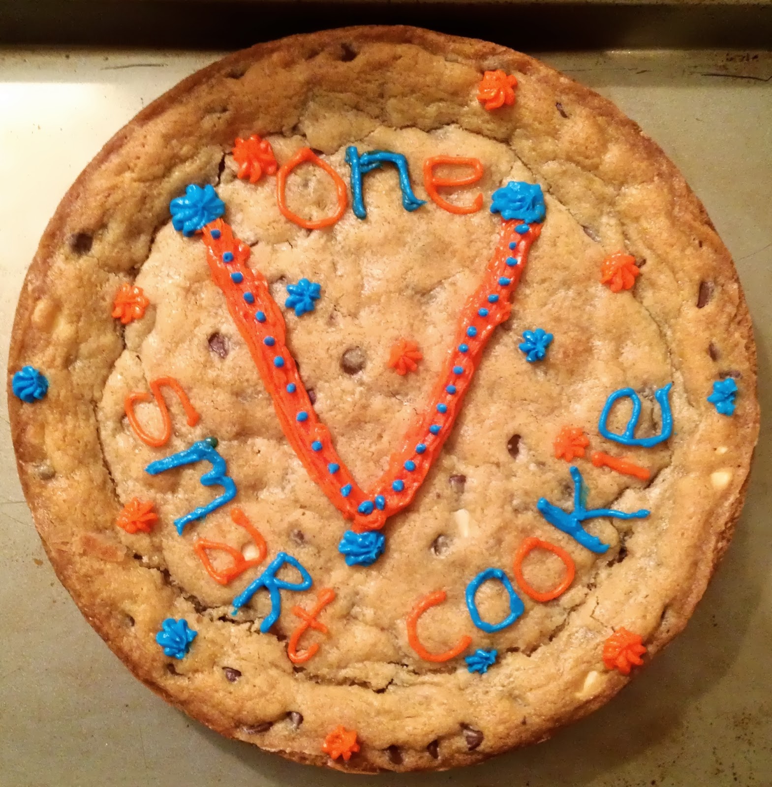 Giant Chocolate Chip Cookie Cake Bevy Richmond