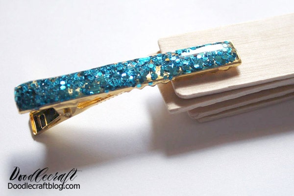 gold glitter resin hairclip diy (6) - Resin Crafts Blog