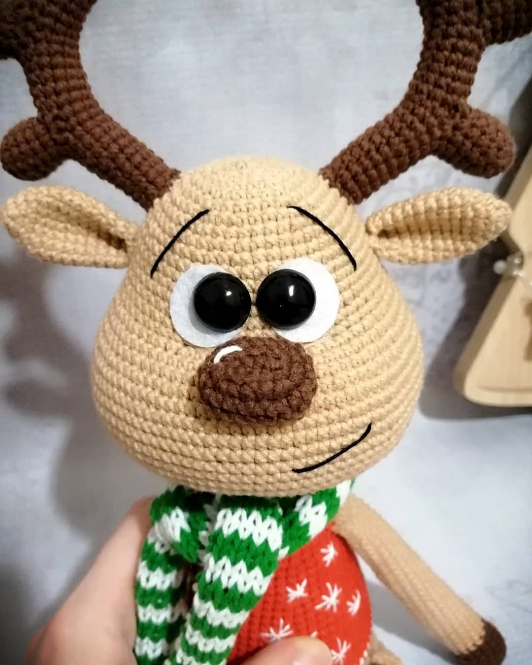 Rollie the reindeer crochet pattern | Amiguroom Toys