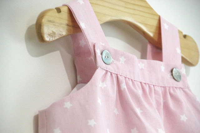 DIY Tutorial y patrones gratis VESTIDO y BRAGUITAS para bebé niñas. Costura ropa bebés.