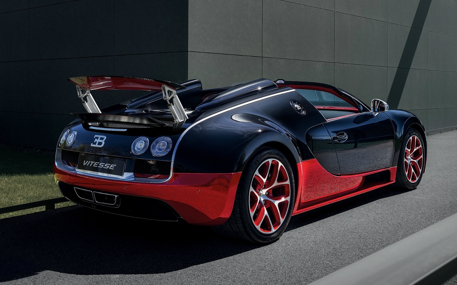 Sport Car Garage: Bugatti Veyron Grand Sport Vitesse 2012