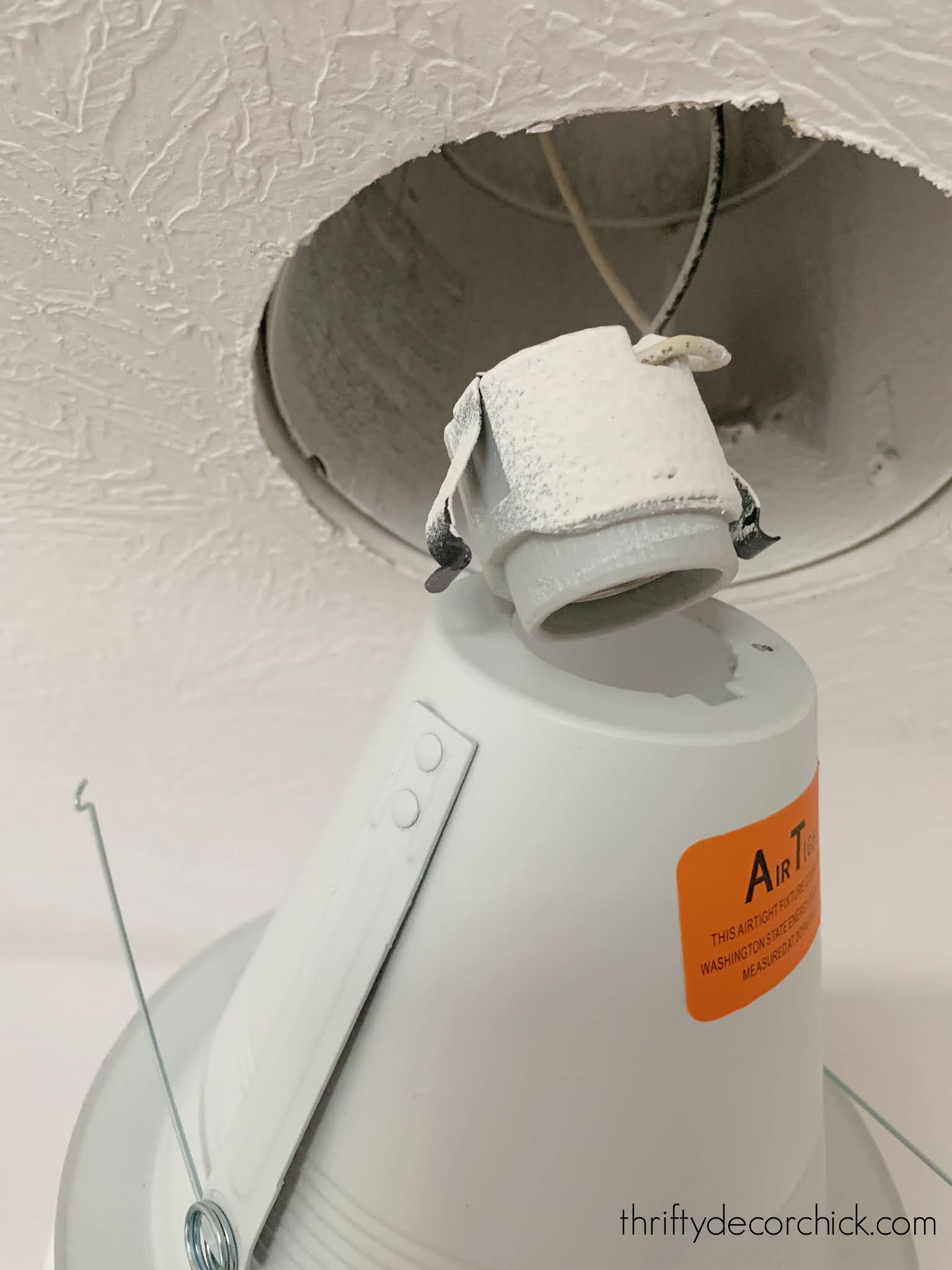 How to Update Old {and Yellowed} Recessed Lights to LED Thrifty Decor