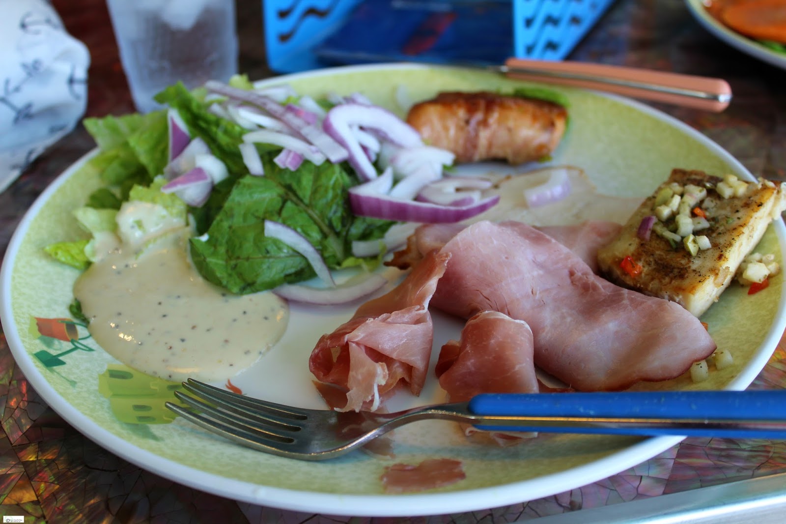 dream cruise meal time