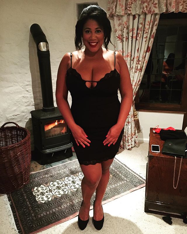 Curvyemma Curvyemma