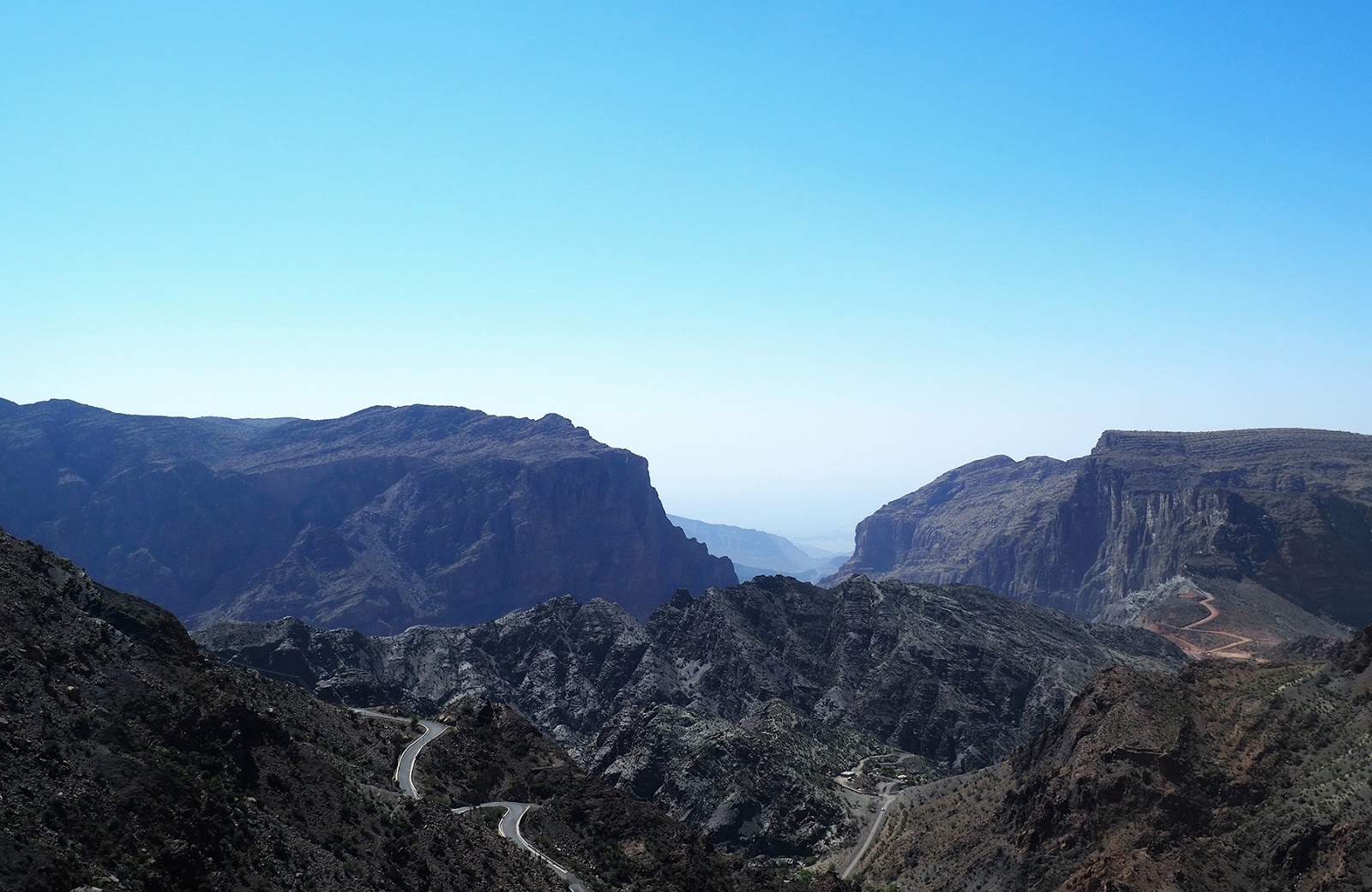 Euriental | luxury travel & style | Diana's lookout, Oman