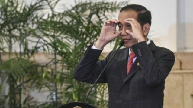 https://1.bp.blogspot.com/-di5ayiBRMY0/X1bpMqvea4I/AAAAAAADYGA/t3Pv6fgwUPYPdJdojK_UpB8ecrtWKFOVgCLcBGAsYHQ/w640-h360/jokowi-02.jpeg