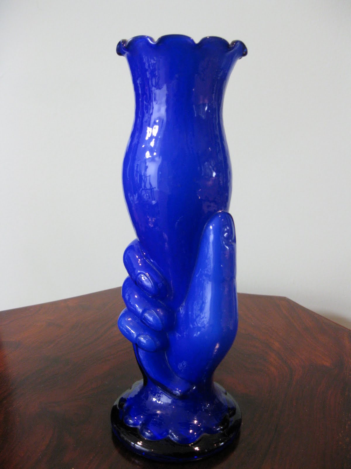 Antiques Shamtiques COLOURFUL HAND VASES