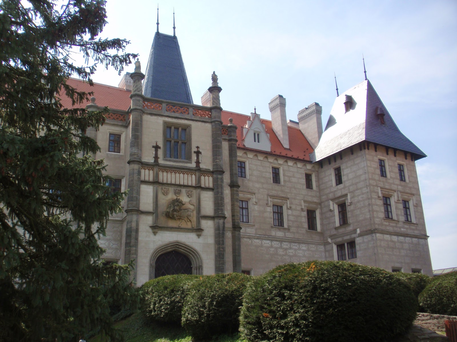 Hroší radosti Zámek Žleby