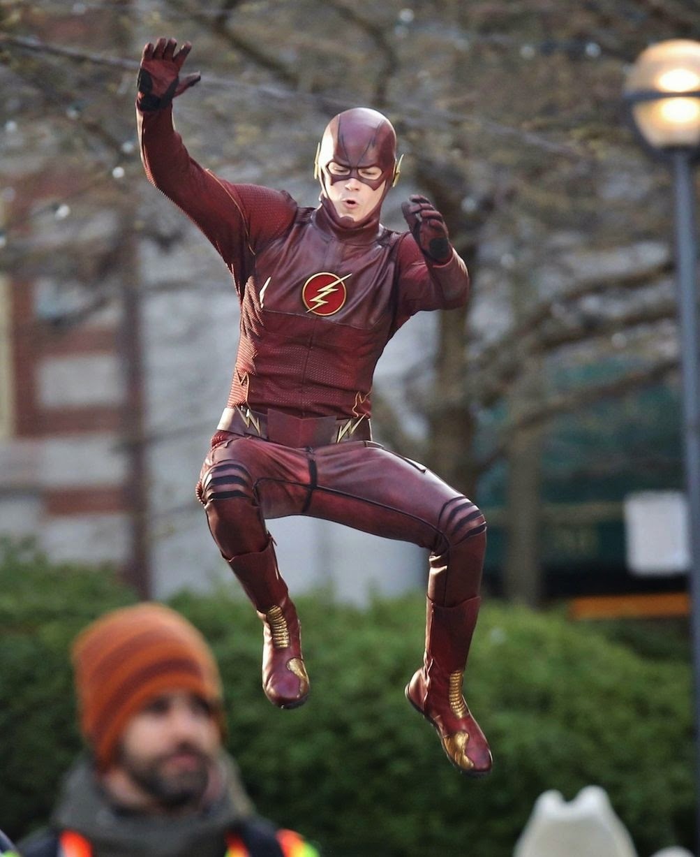 флэш gif. картинки флеша на рабочий стол. супергерои из флеша. Flash работы. флефлеш супер герой.