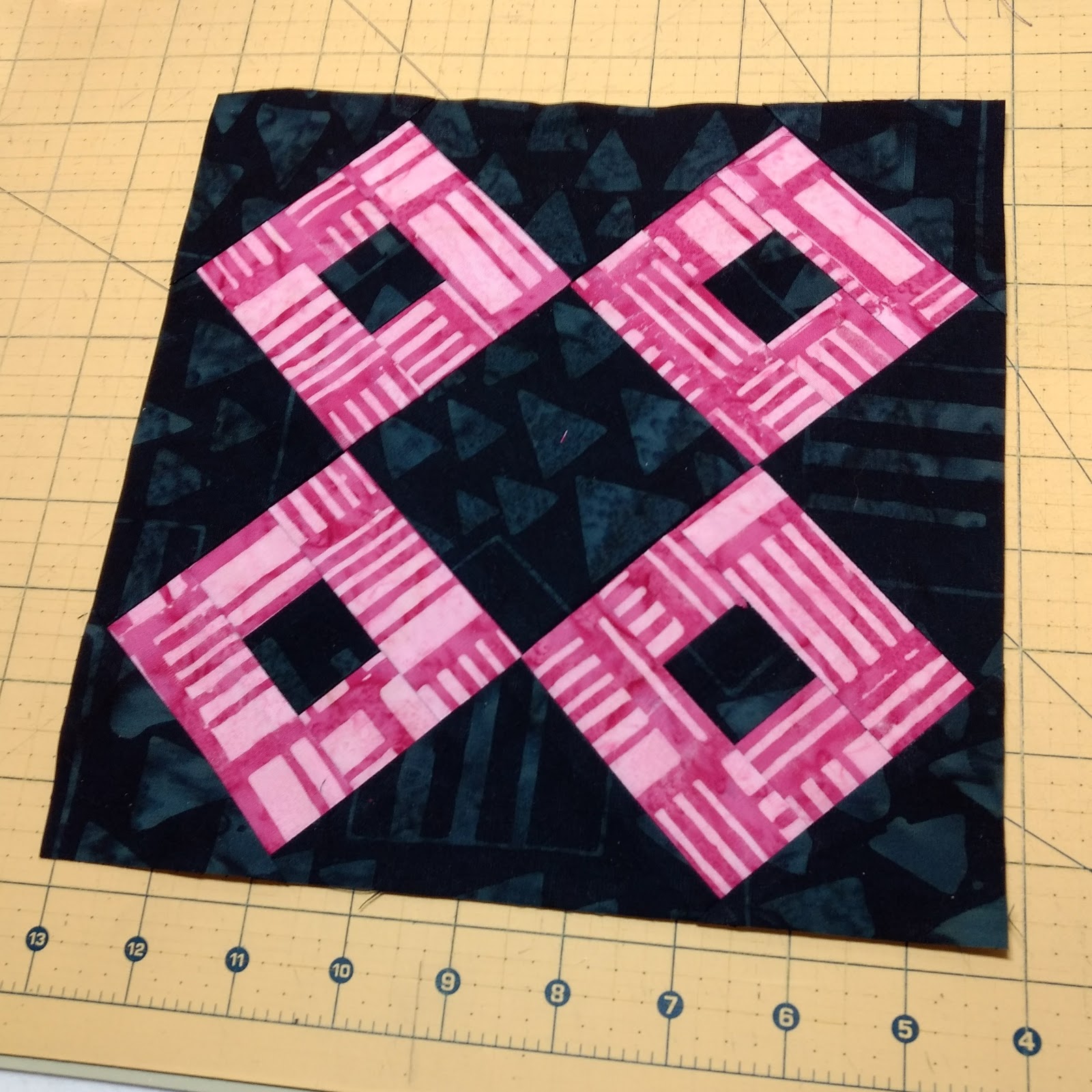 Little Bunny Quilts Four Square Mini Quilt {Mini Madness with Island