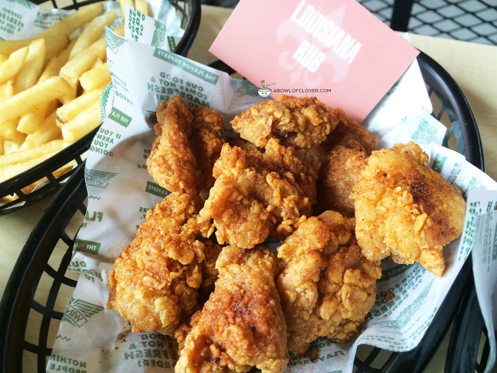 Aneka Saus Special Wingstop Selalu Dinanti A BOWL OF CLOVER