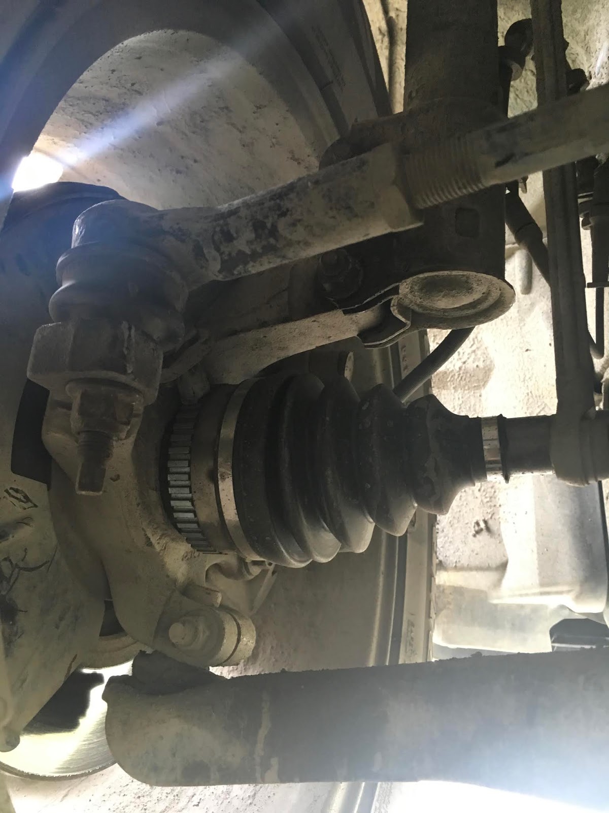 Life's Path 2008 Ford Escape Driver's Side CV Joint Replacement (how to)