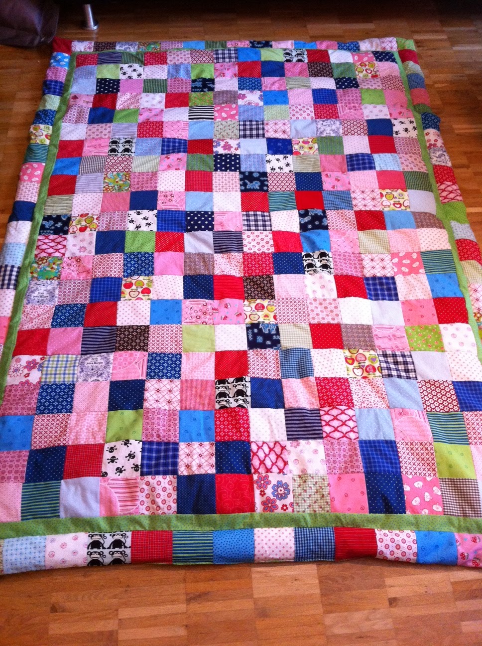 Sportmops lernt nähen: Februar 2011