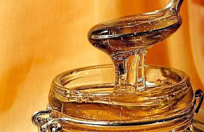 Miel, eficaz remedio contra afecciones urinarias - Honey, effective remedy for urinary tract infections
