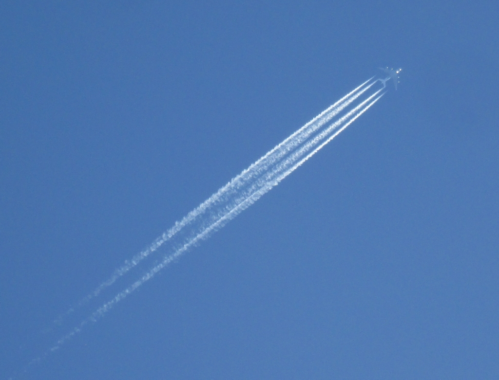 skeetmotis Contrail 002