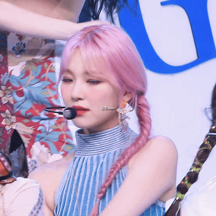 프로미스나인 백지헌 8장 ㄷㄷ