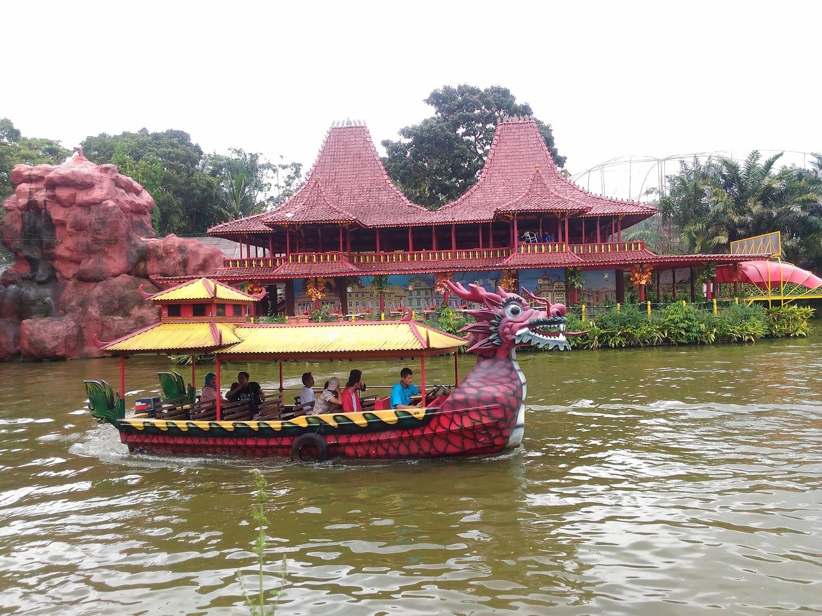 Paket Taman Wisata MatahariTiket Masuk Taman Wisata ...