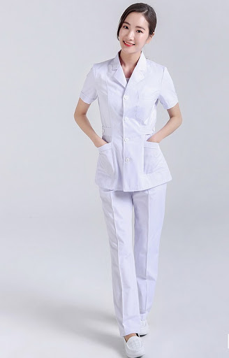 Áo blouse y tá