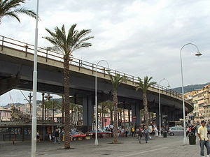 Streitobjekt: Genuas Sopraelevata