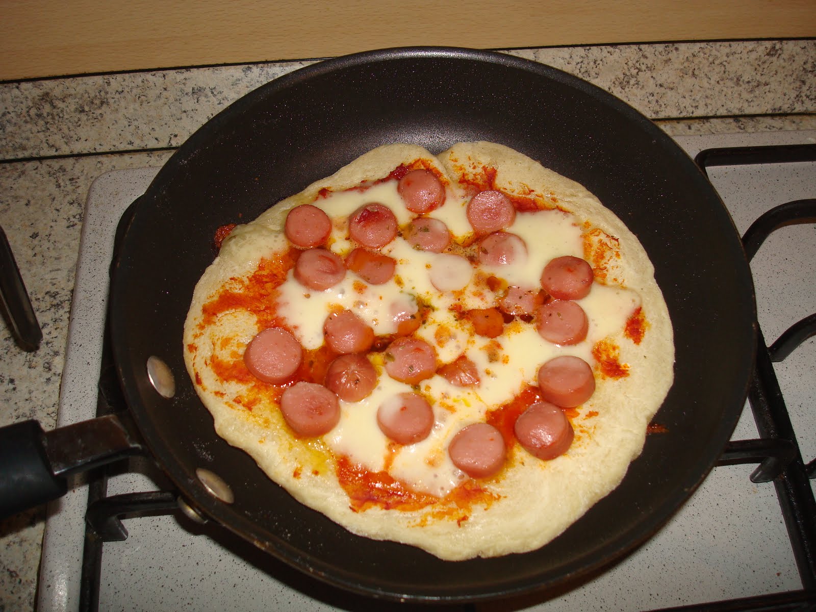 Cognate in cucina La pizza in padella