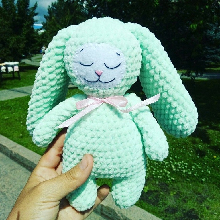 Crochet bunny: free amigurumi pattern
