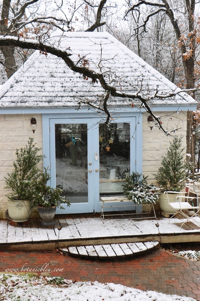 Botanic Bleu Snowy French Country Garden Shed