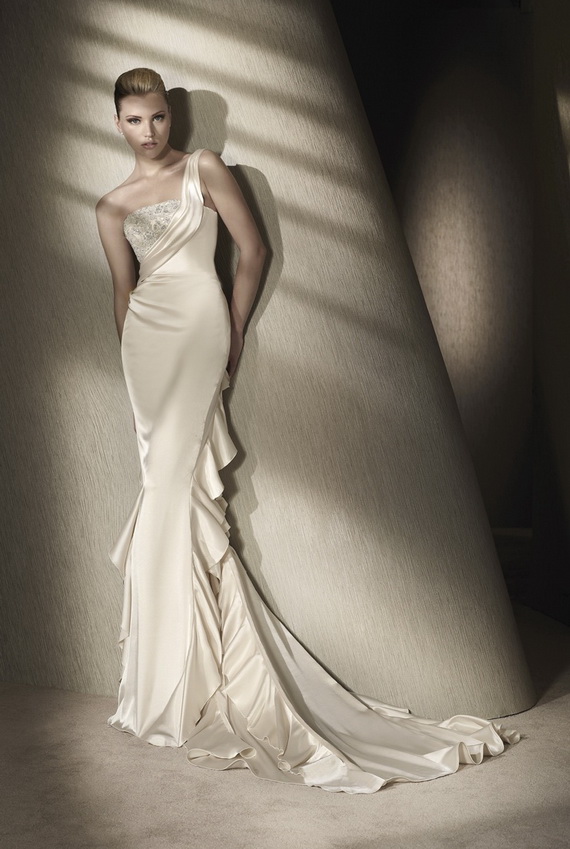 fashion world: Off White Wedding Dresses