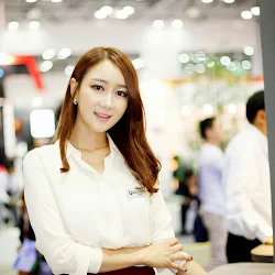 Han Chae Yee &ndash; Korea Electronics Show 2013 Foto 11