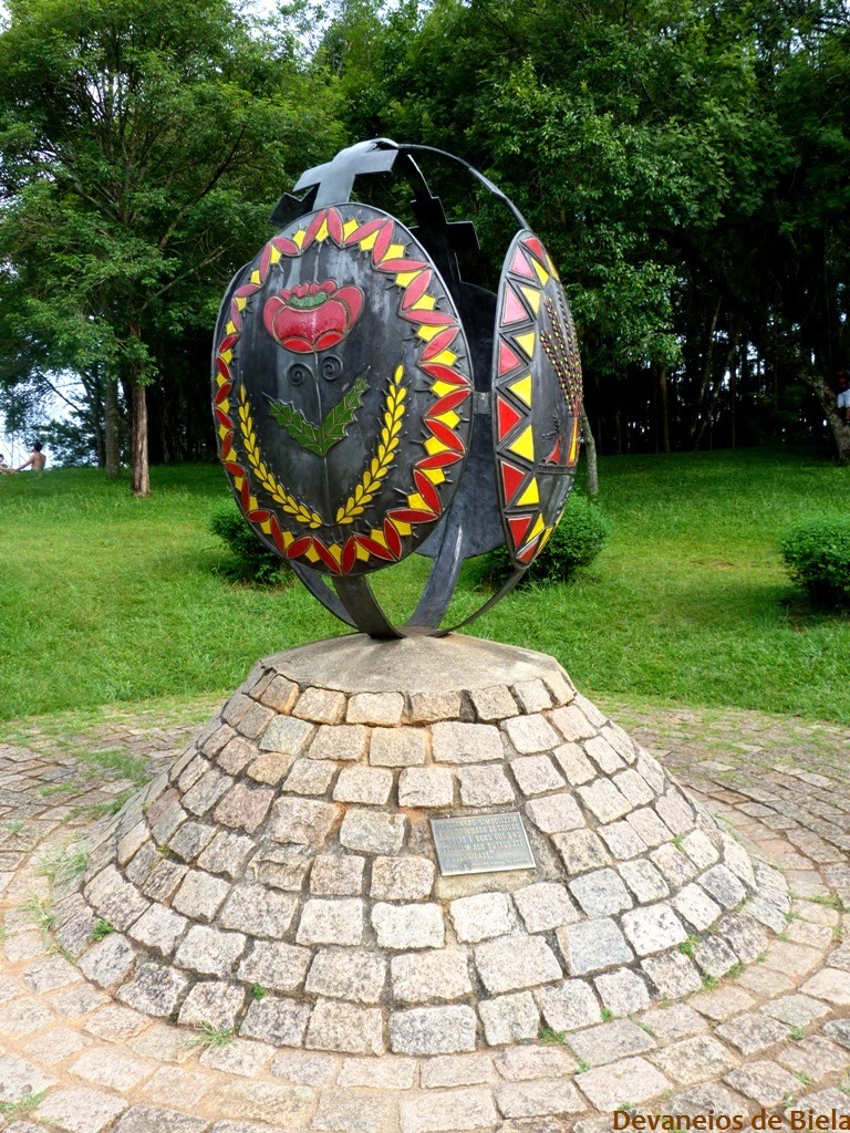 Memorial Ucraniano de Curitiba Projeto MoradorTurista