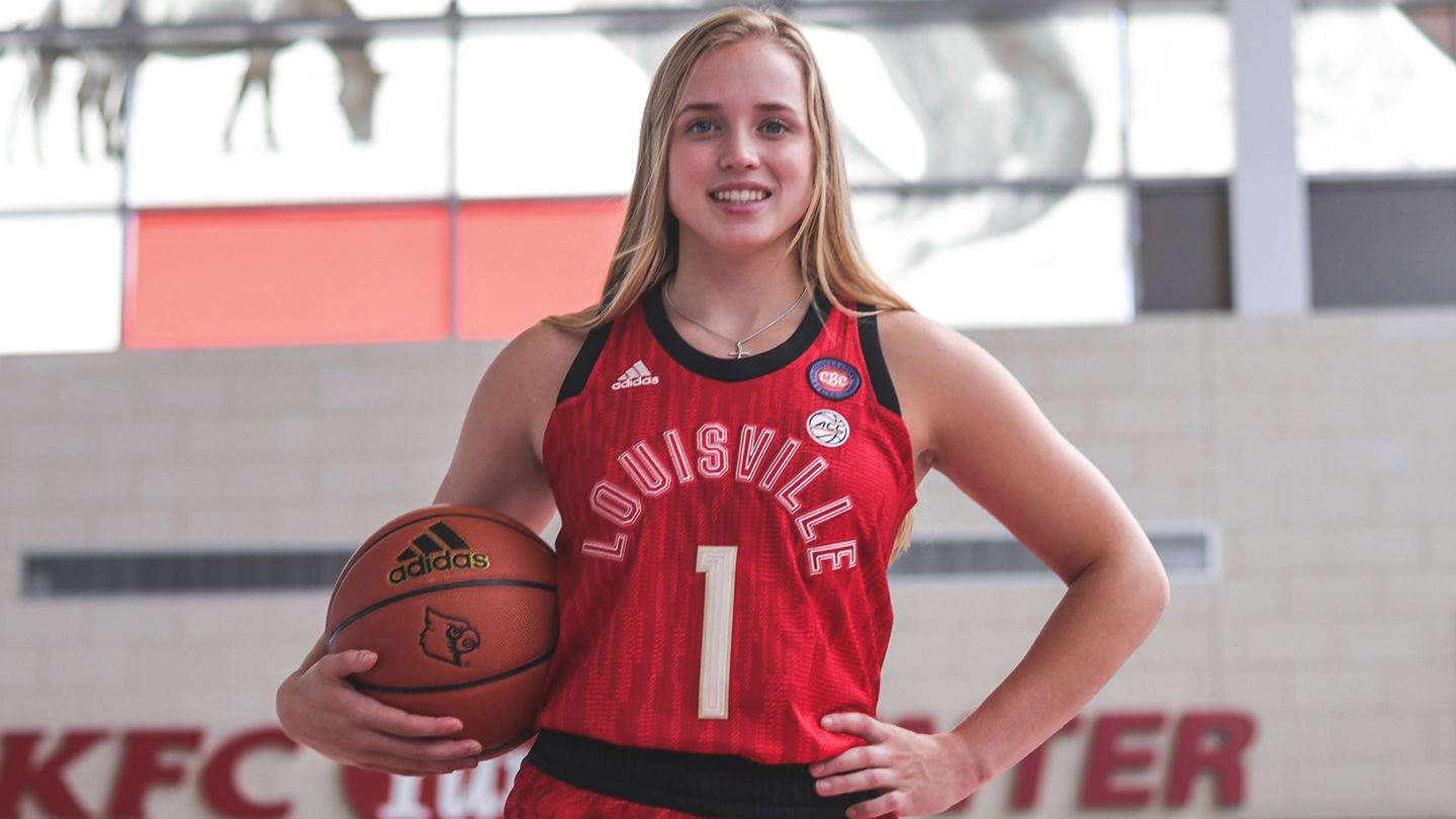 Hayley konadu актриса. Хана хэйес фото. Хана хэйес. Hayley hayes. Хейли зега.