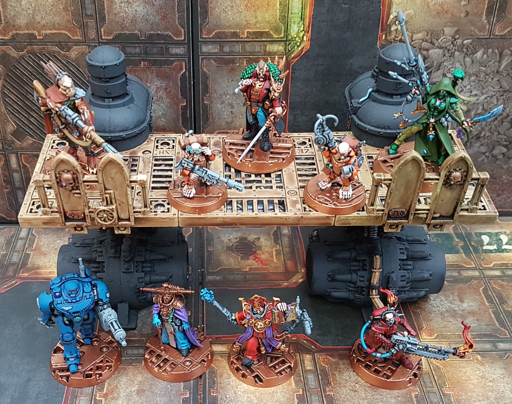 Террейн для battlefleet gothic. Вольный торговец вархаммер миниатюры. Warhammer 40000 террейн крейсер. Rogue trader frigate. Вархаммер 40000 rogue trader miniatures.