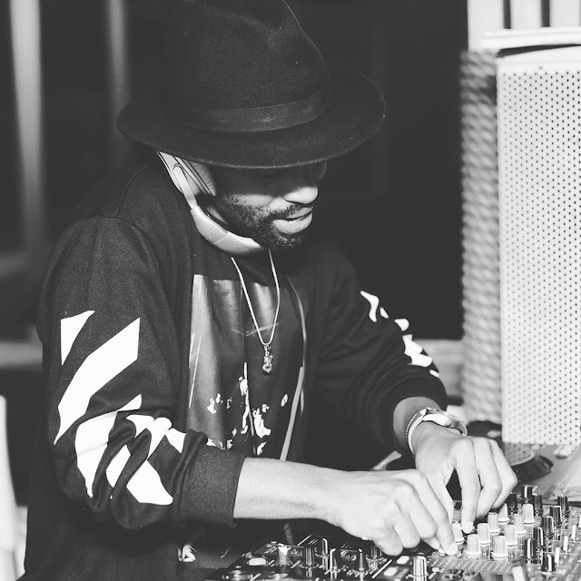 DJ Vitoto Online (ft. Moonchild Sanelly) Ango Mais