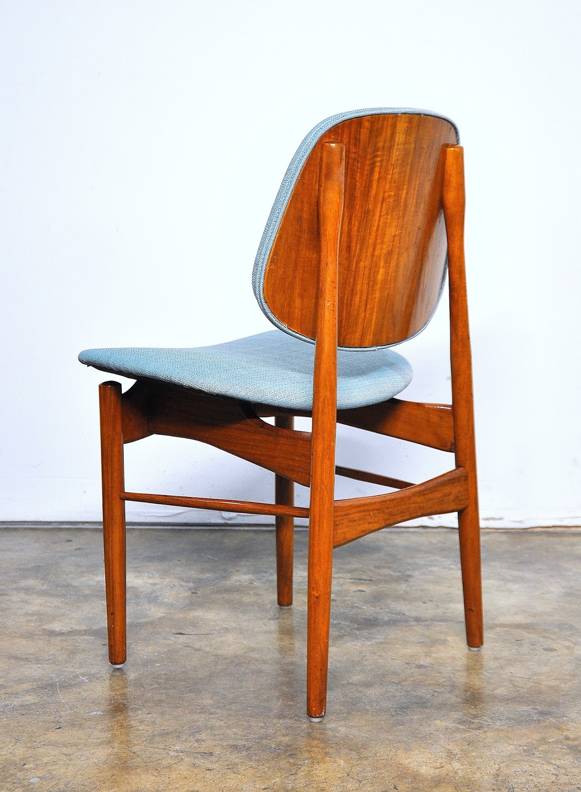 SELECT MODERN Set of Four Finn Juhl Teak Dining Chairs