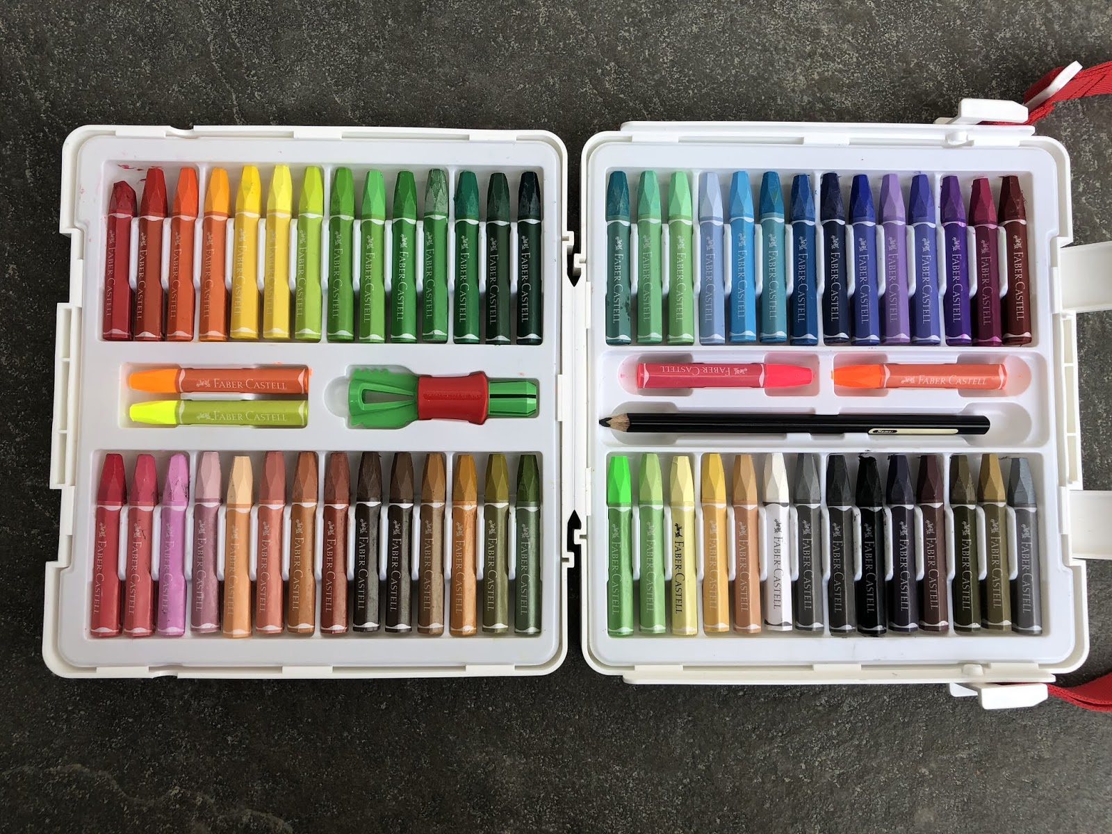 Review Oil Pastels Faber Castell Teti Frida