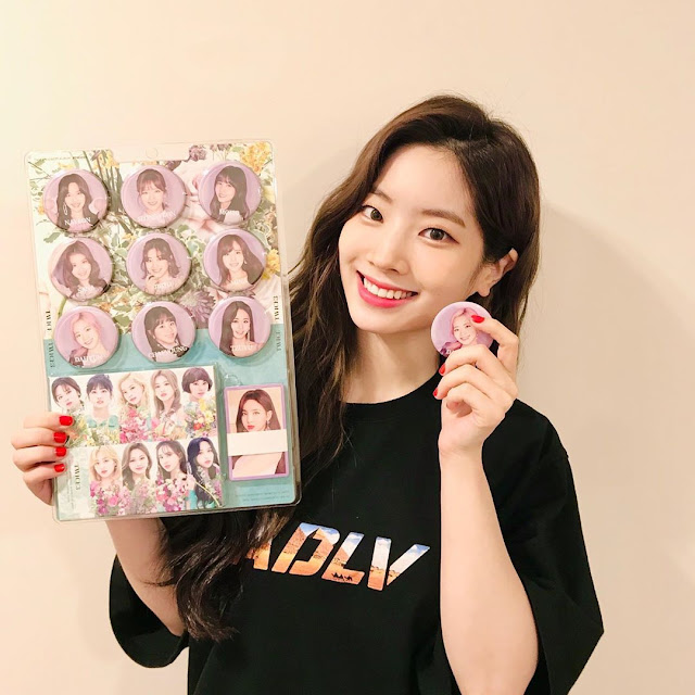 TWICE with their 3rd BEST Japan ALBUM goodies Twice Portal
