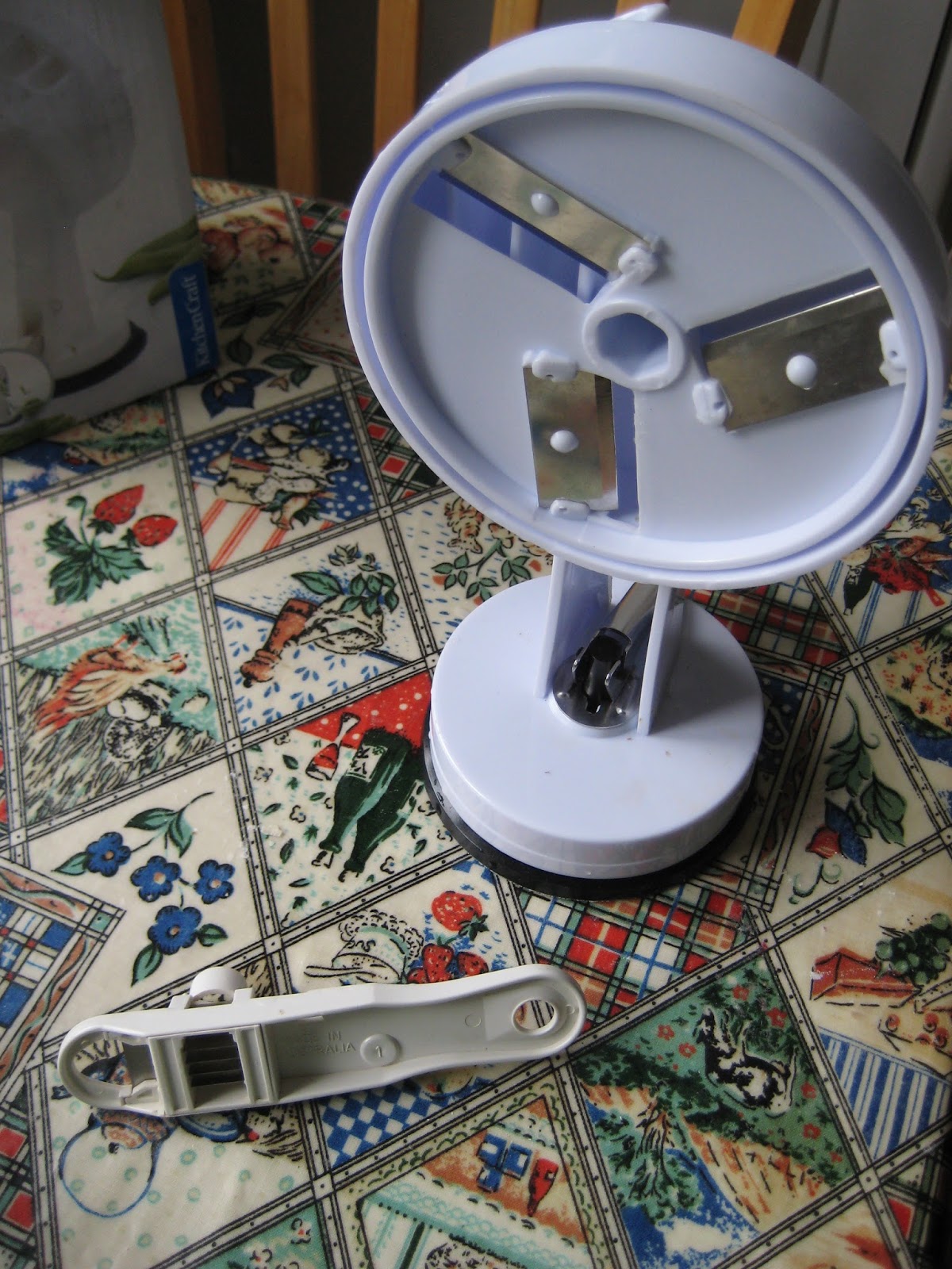 Mal's Edinburgh Allotment Runner Bean Slicers