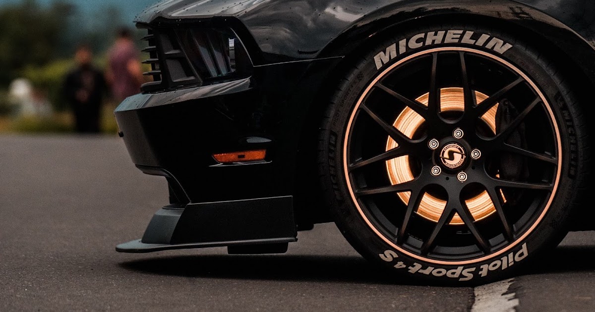 Wallpaper Black Sports Car, Wheel, Side View