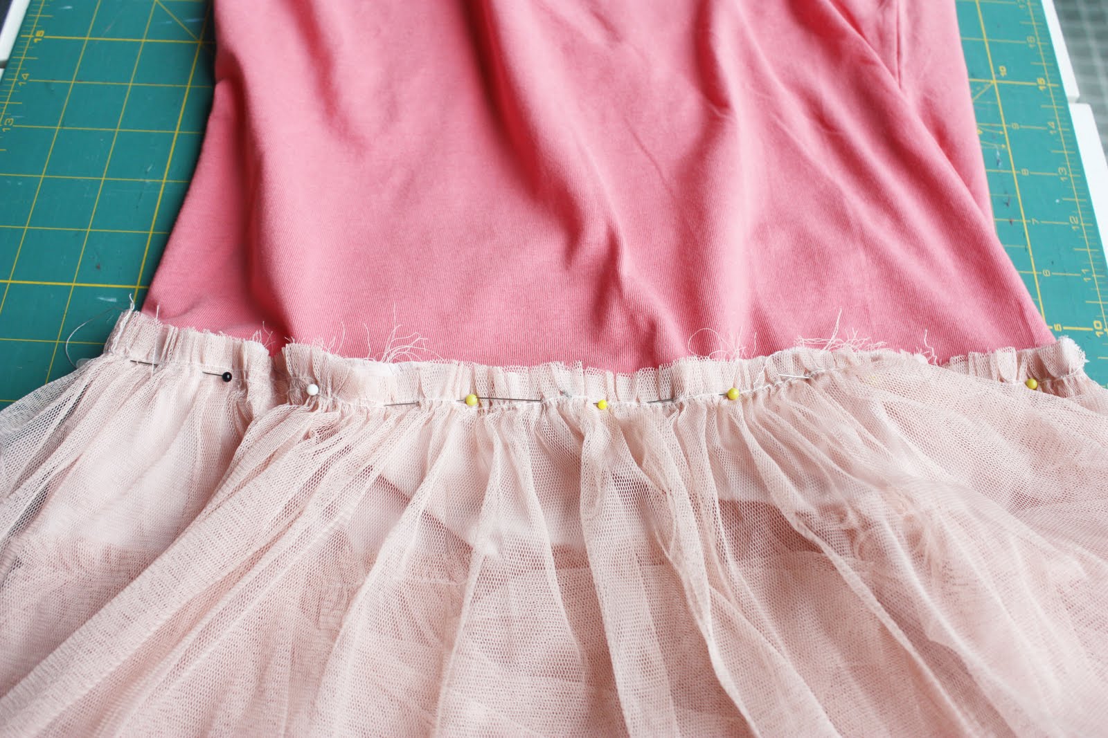 DIY T´shirt and tulle dress nairamkitty DIY