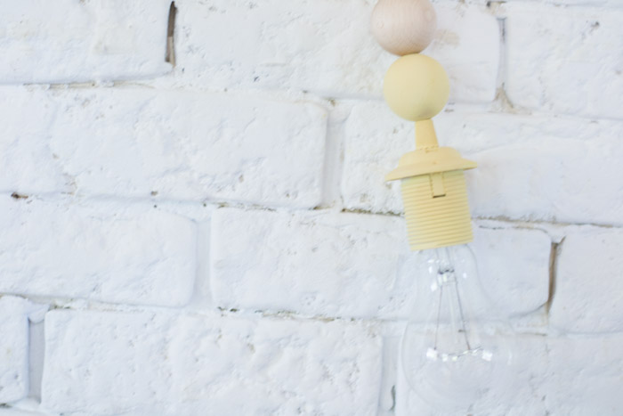 Lámpara bolas madera diy