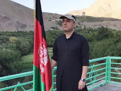 मैंने अपने गार्ड से कह दिया है, मैं घायल हो जाऊं तो मुझे सिर में गोली मार देना मैंने अपने गार्ड से कह दिया है, मैं घायल हो जाऊं तो मुझे सिर में गोली मार देना