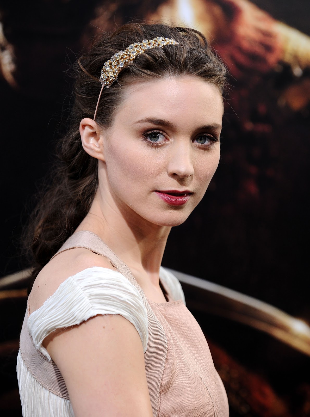 елизавета иванова гитис. анастасия артемьева гитис. чужак фильм японский. руни мара. Unknown actresses, camila velasco, sudor frio (2010).