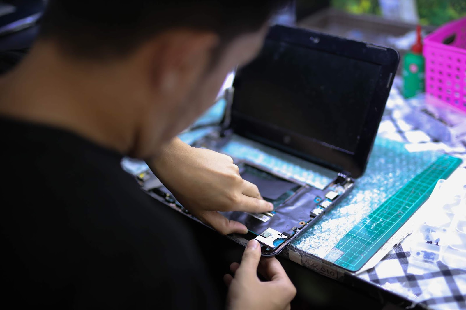 50+ Membeli Laptop Rosak Kelantan Background